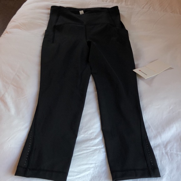 NWOT Lululemon Swift Speed HR CROP 21” w/Face Mask - Picture 9 of 13